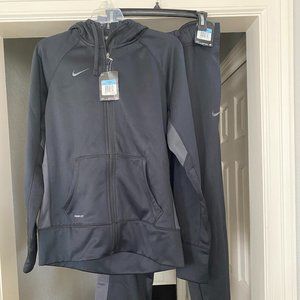 2 Piece Women's NIKE Thermafit Set NEW Size M